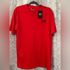 Men’s NWT -Large UA tshirt
